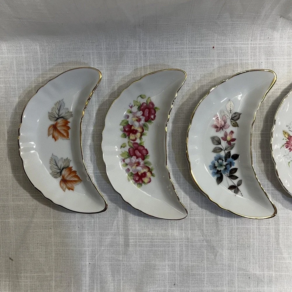 VTG  Chadwick Crescent Bone Dish With Floral Design, Gold Trim. Set Of 6